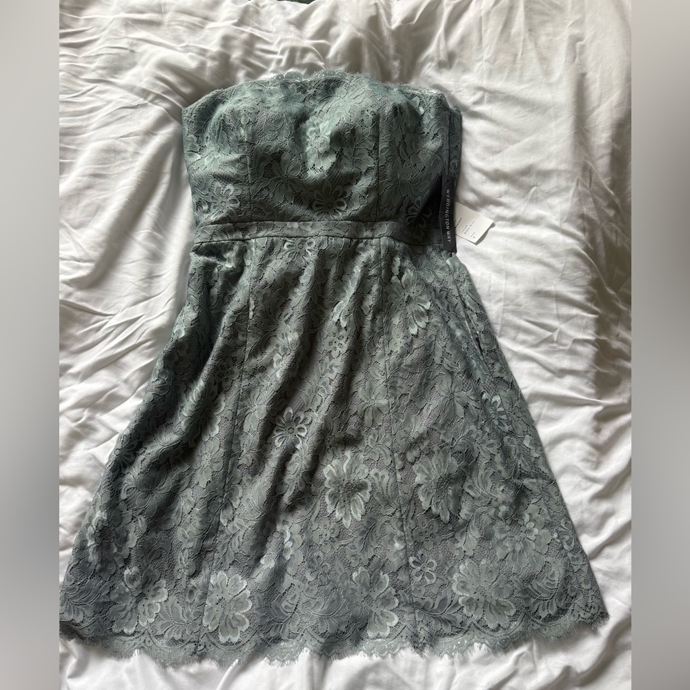 Weddington Way NWT lace formal bridesmaid strapless stone gray dress. Size 8.